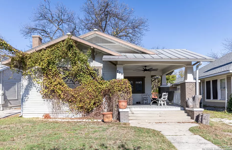 209 carolina, San Antonio, TX 78210
