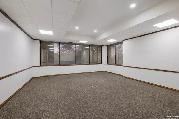 San Antonio, TX 78216-5440,12042 BLANCO RD UNIT 242