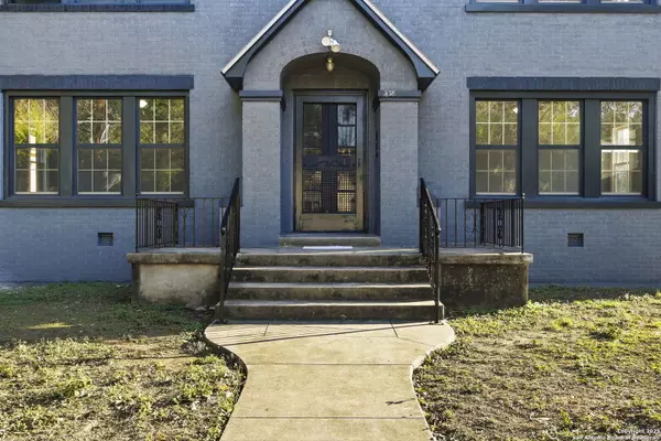 San Antonio, TX 78212,438 W KINGS HWY