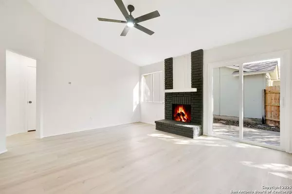 San Antonio, TX 78250,10123 Woodtrail