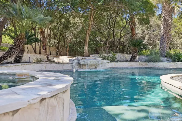 Shavano Park, TX 78230,512 Blackjack Oak