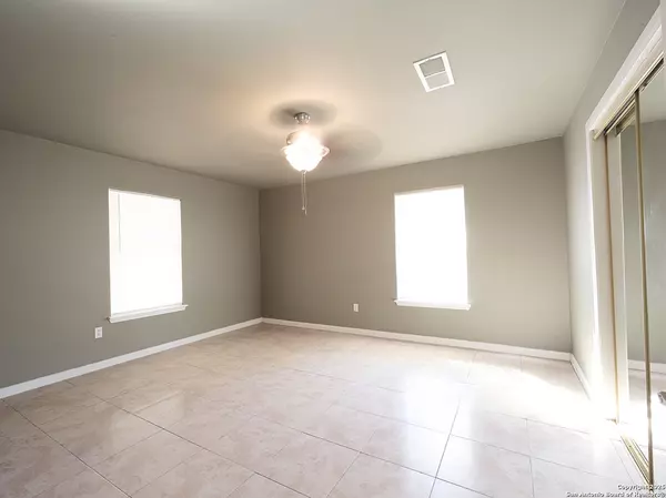 San Antonio, TX 78211,1330 Fenfield