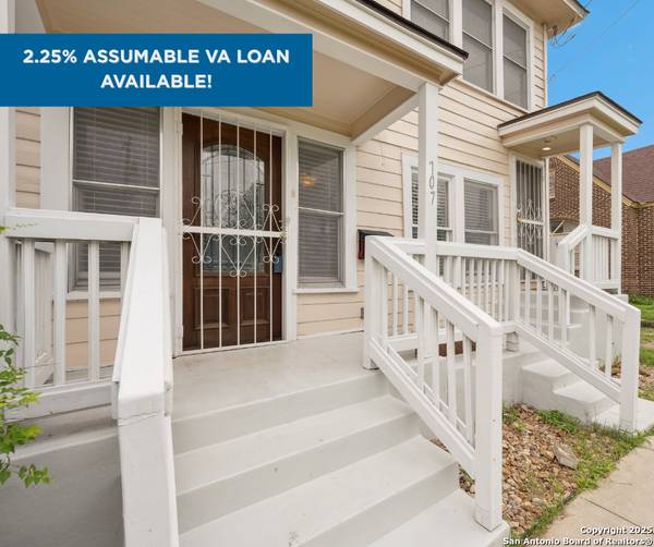 707 PINE ST, San Antonio, TX 78202-2358