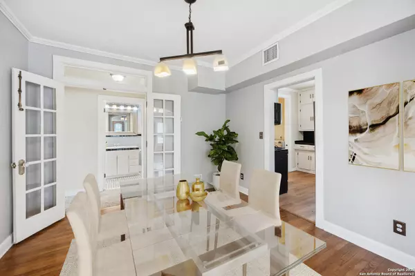 San Antonio, TX 78202-2358,707 N PINE ST