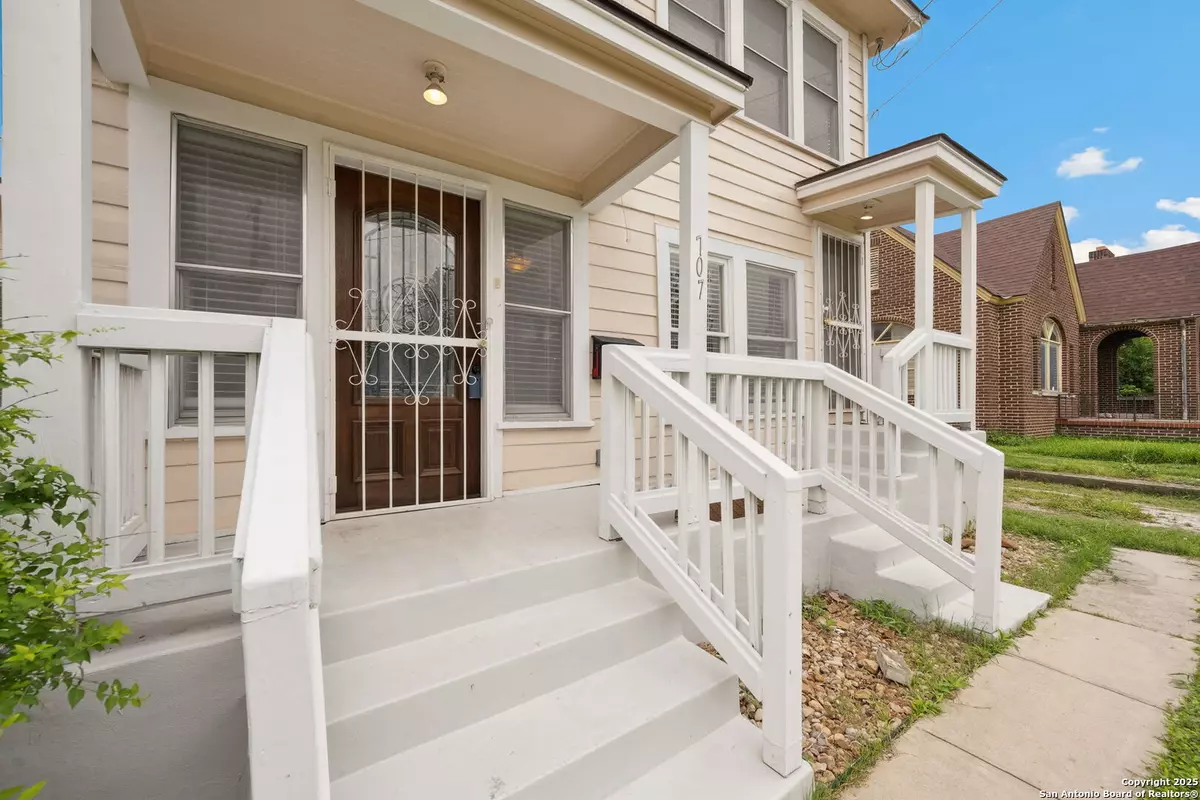 San Antonio, TX 78202-2358,707 N PINE ST