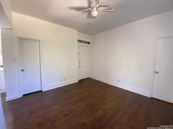 San Antonio, TX 78205,526 Presa UNIT 7