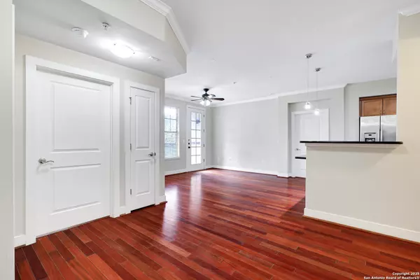 San Antonio, TX 78229,7342 Oak Manor Dr UNIT 3106