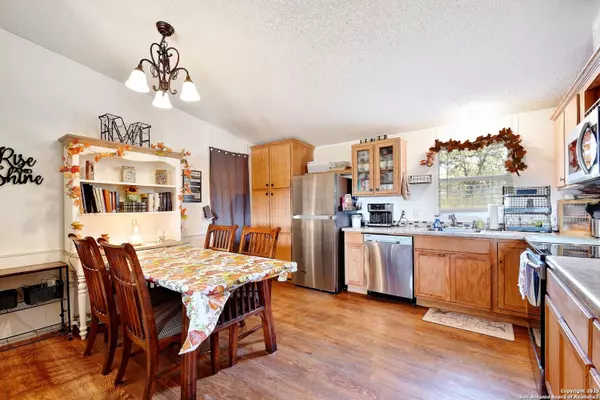 Seguin, TX 78155,436 Old Colony