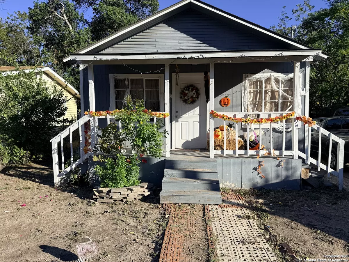 San Antonio, TX 78211,957 Crystal