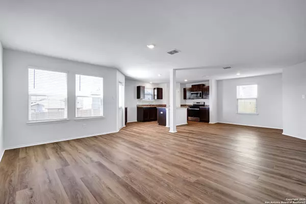 San Antonio, TX 78244,5867 Kendall Pr