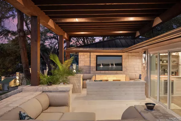 Kingsland, TX 78639,1310 Oak Springs Rd