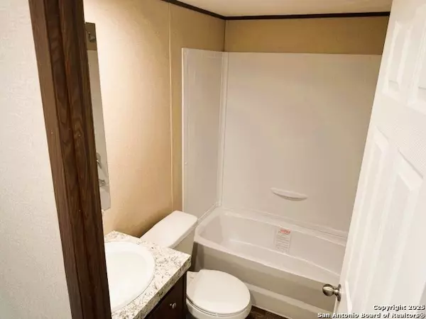 Moore, TX 78057,277 county road 1647 Unit 2