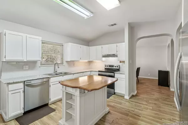 San Antonio, TX 78247,5123 Stormy Breeze