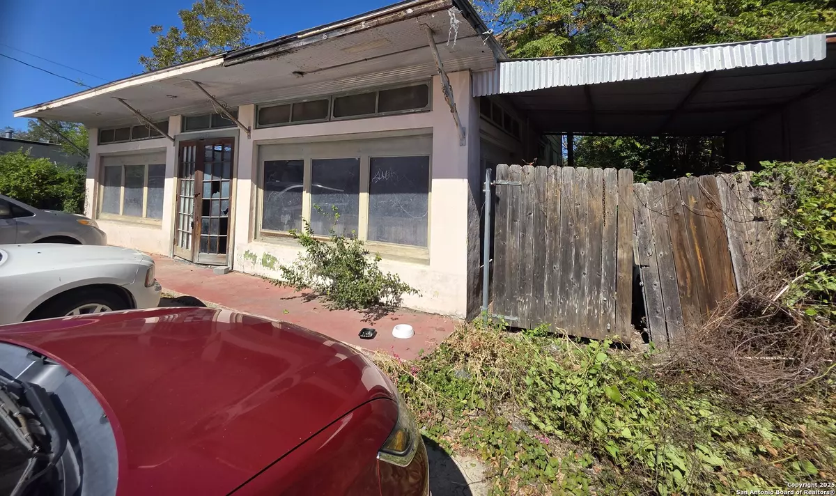 San Antonio, TX 78202,917 Nolan