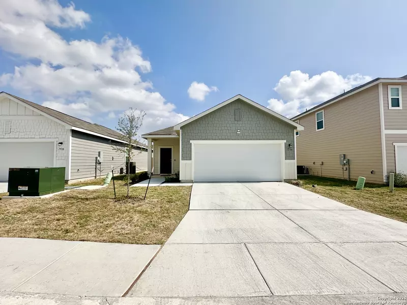 7506 Burrowing Cobra, San Antonio, TX 78253