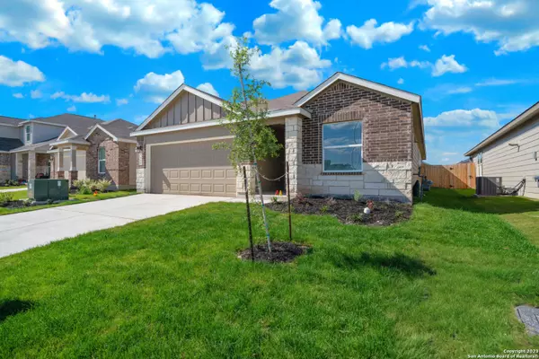 5822 GERONIMO WAY, Seguin, TX 78155-3208