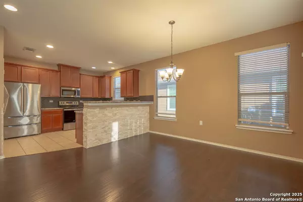 San Antonio, TX 78218,7419 Primrose Post