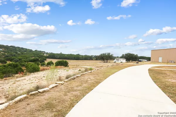 Bandera, TX 78003,4207 Forest Trail