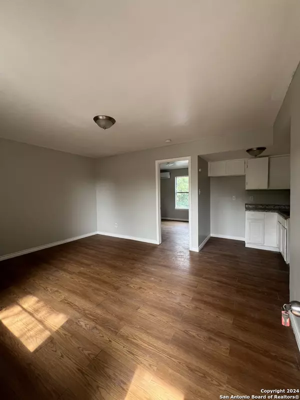 San Antonio, TX 78211-3314,1723 MAYFIELD BLVD UNIT 5