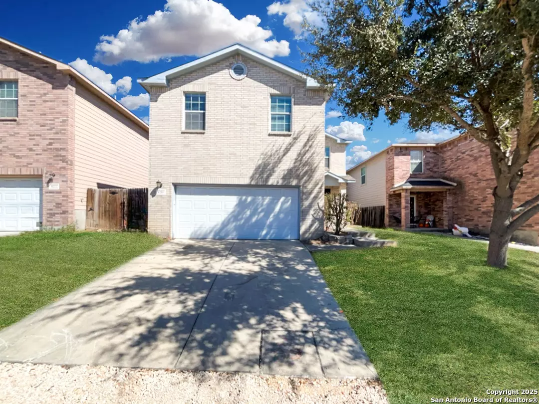 Converse, TX 78109,8219 Maple Meadow Dr