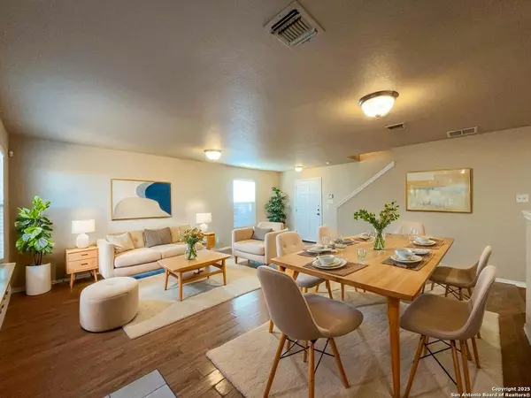 Converse, TX 78109,8219 Maple Meadow Dr