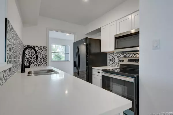 San Antonio, TX 78250-4156,8903 RIDGE SKY ST