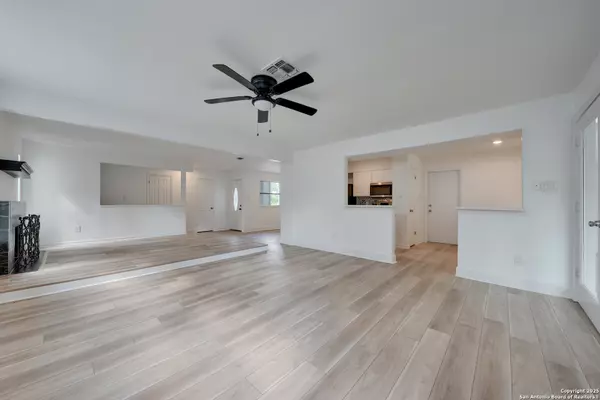 San Antonio, TX 78250-4156,8903 RIDGE SKY ST