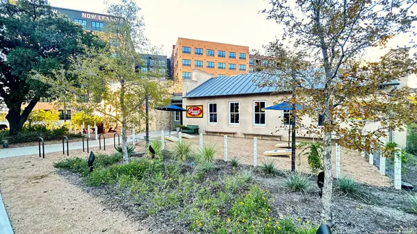 San Antonio, TX 78212-4661,108 NEWELL AVE