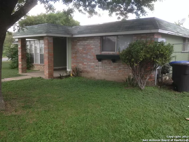 5739 STIFFKEY DR, San Antonio, TX 78228-5663