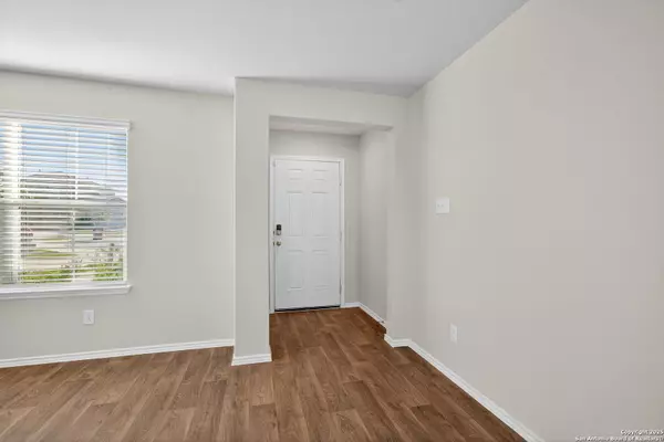 San Antonio, TX 78245,3111 Lamoka Lake