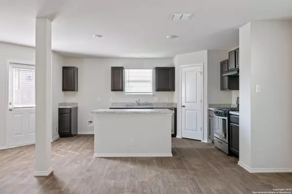 San Antonio, TX 78244,8206 Blue Canal