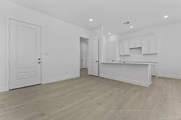 New Braunfels, TX 78132,5516 Paschal Park