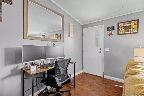 Floresville, TX 78114,1331 Sutherland Springs