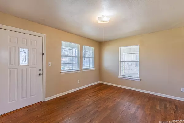 Converse, TX 78109,215 legion