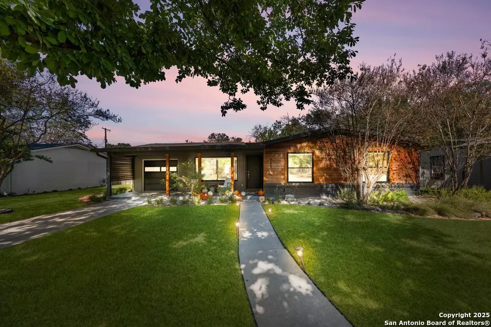 San Antonio, TX 78209,623 E Nottingham Dr