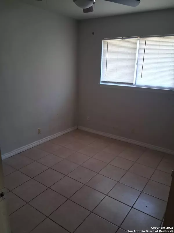 San Antonio, TX 78239,7331 Glen MNR