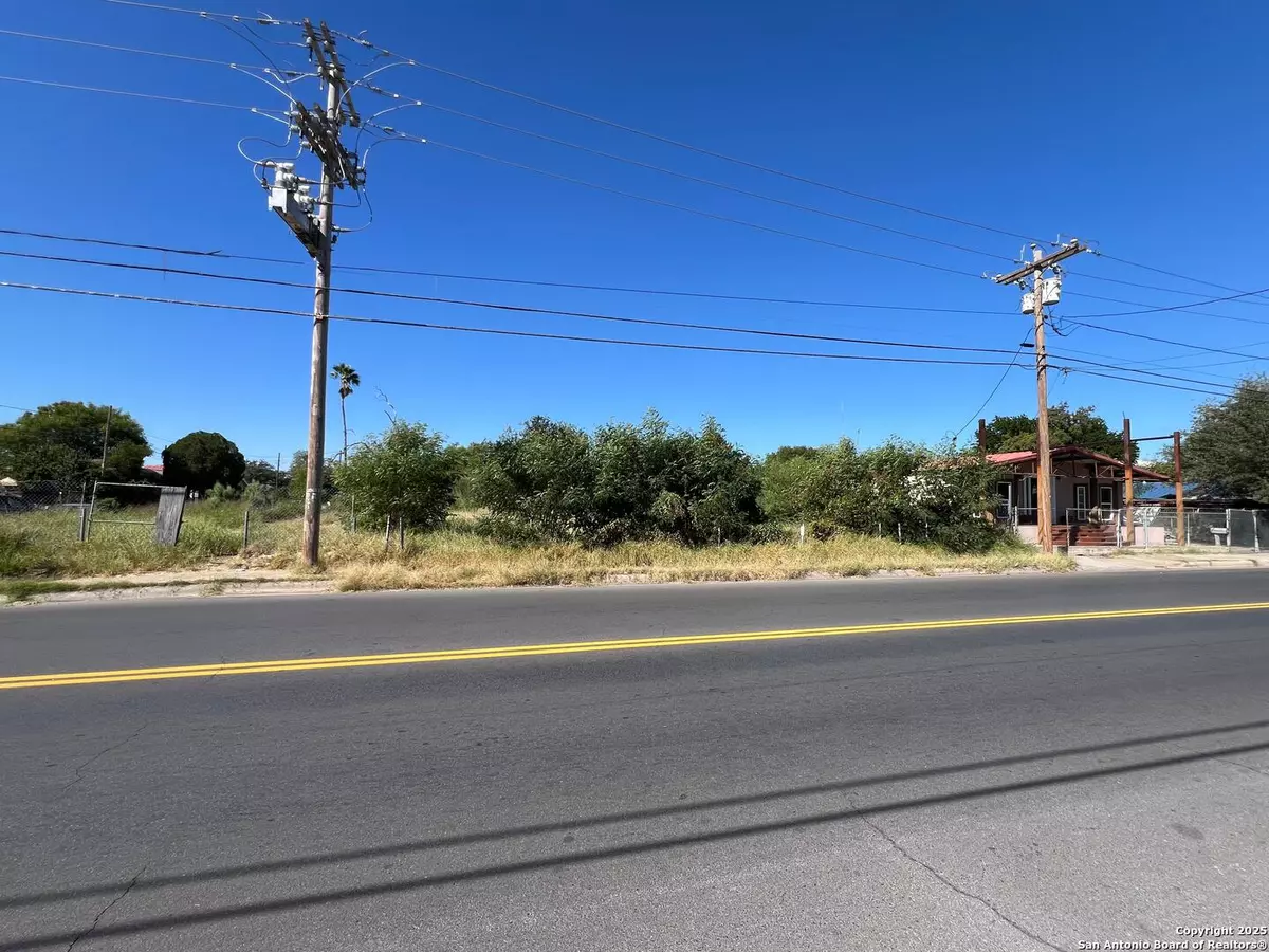 Laredo, TX 78040,1412 Santa Maria Ave