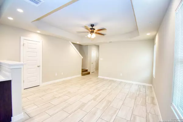 San Antonio, TX 78227,8431 Via Verona UNIT 101