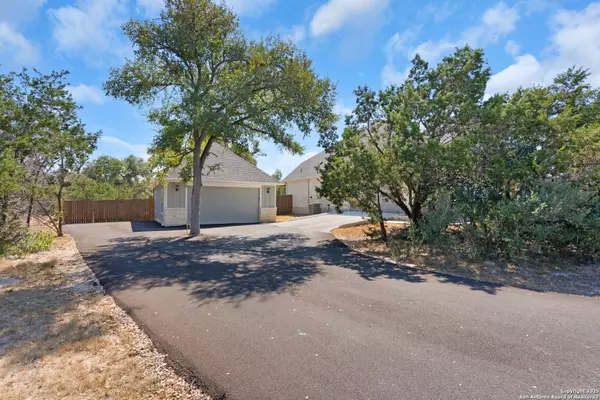 Fischer, TX 78623,526 Stars and Stripes