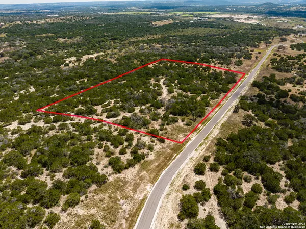 241 Dark Sky Path, Kerrville, TX 78028