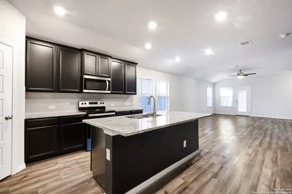 Converse, TX 78109,3168 Junction Bay