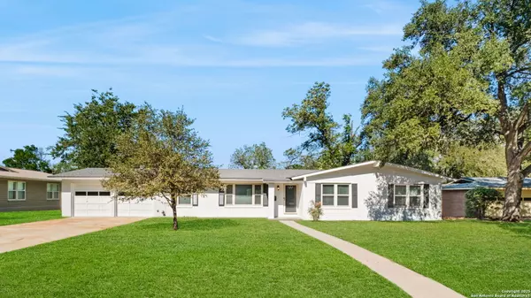 411 Cave, San Antonio, TX 78209