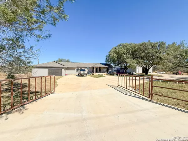 Devine, TX 78016,200 Pr 6631