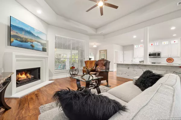 New Braunfels, TX 78130,1922 Shield