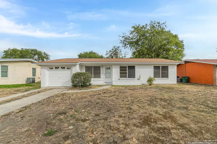 479 LINDA DR, San Antonio, TX 78216-7420