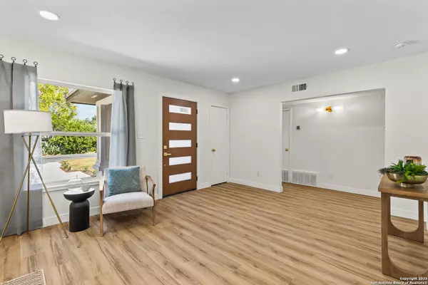 San Antonio, TX 78209,534 Brightwood Pl