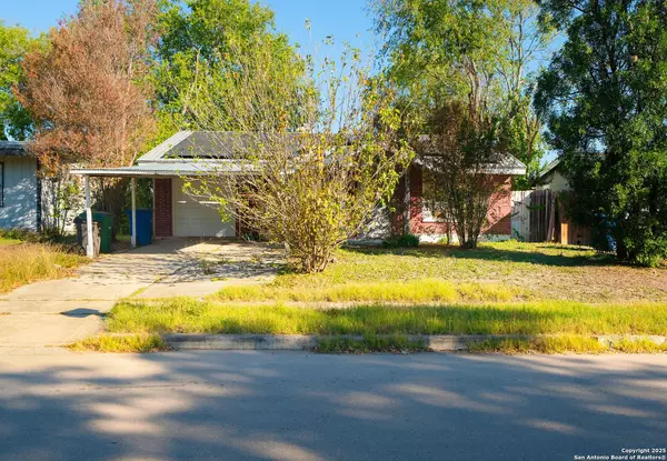 5135 Village Lawn, San Antonio, TX 78218