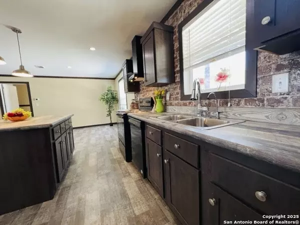 Spring Branch, TX 78070,833 Cimarron