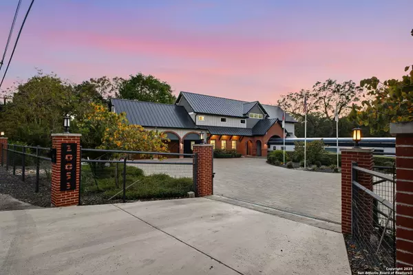 Helotes, TX 78023,20053 Scenic Loop Rd