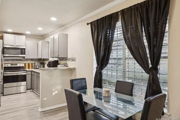 San Antonio, TX 78201,923 Vance Jackson UNIT 1507